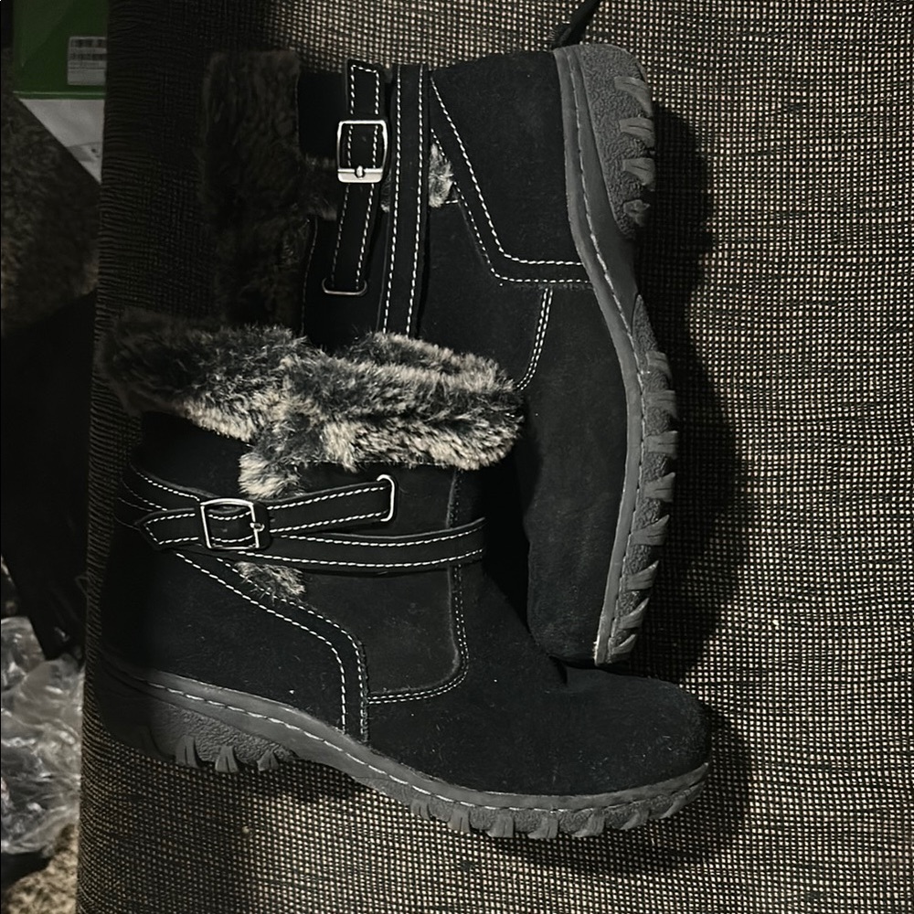 Khombu Black Winter Boots with High Ankle Support